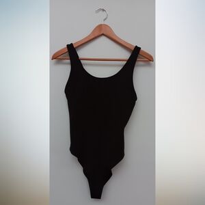 Alo Tank Top Sleeveless Scoop Neck Bodysuit Black M